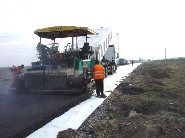 Geogrile si geocompozite