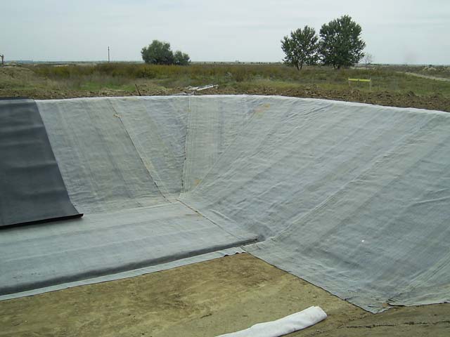 Geocompozite bentonitice