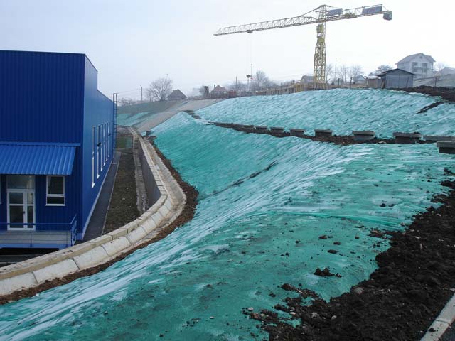 Georetele control erozional