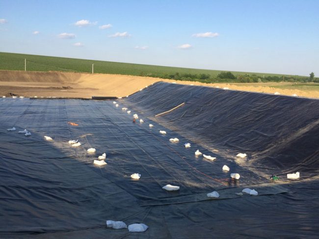 Waterproofing hydrotechnical constructions fertigation basin